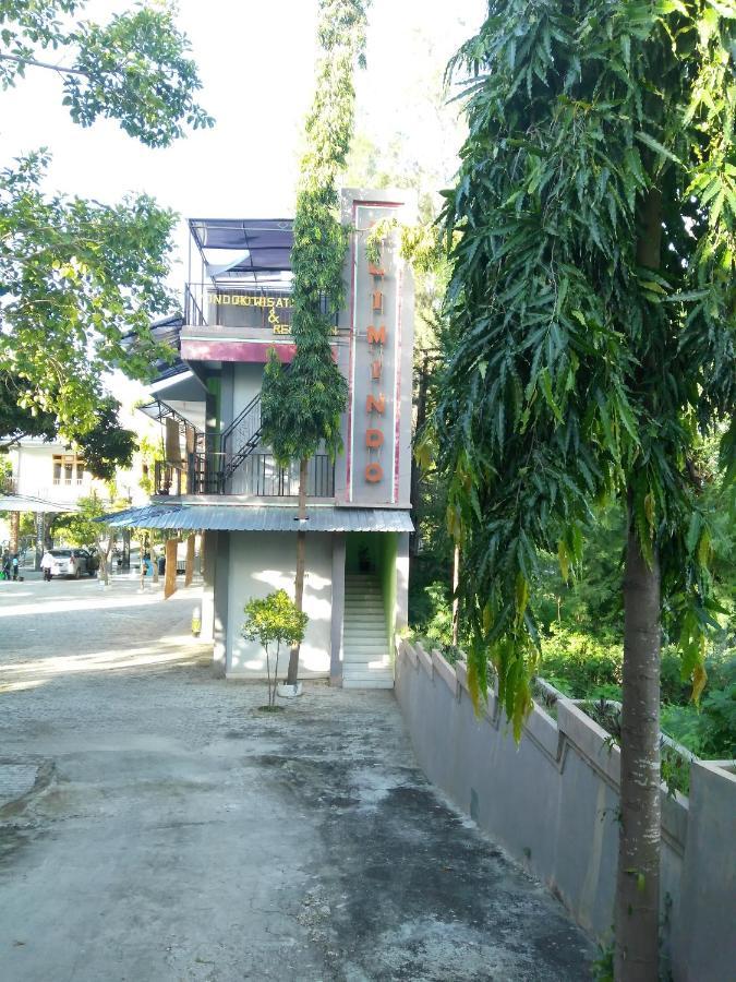 Pondok Wisata Dan Restoran Elim Waingapu Buitenkant foto